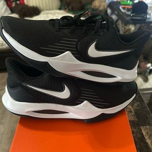 Nike precision V size 10 men